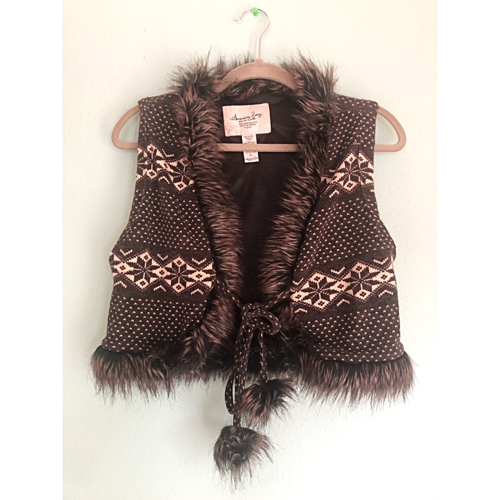 Faux Fur-trimmed Lightweight Grey Sweater Vest